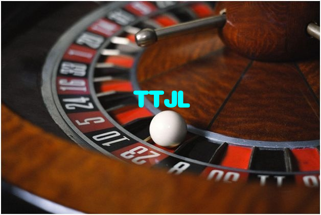 پاکستان میں لائیو کیسینو فُل اسکرین روم میں بیٹنگ اور صاف شفاف اوڈز